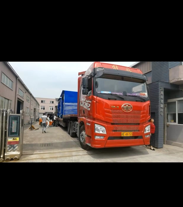 中國-大灣區(qū)-沿海一線 無人值守微信掃碼洗車設(shè)備發(fā)貨了